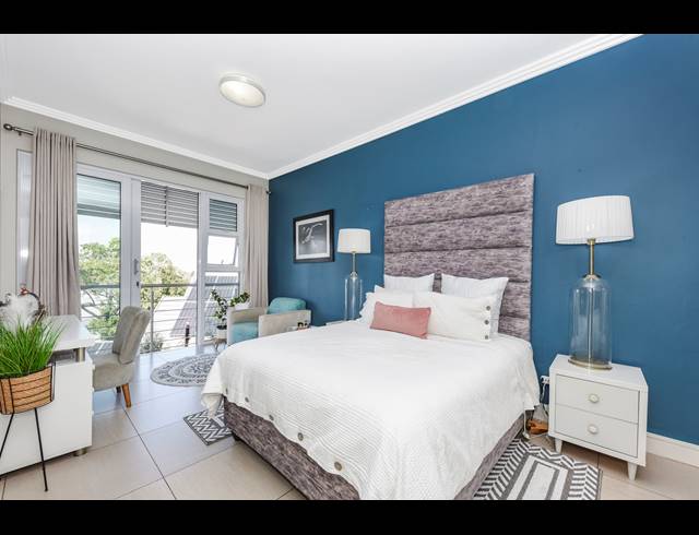 2 BEDROOM APARTMENT FOR SALE IN BRYANSTON